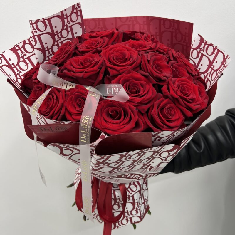 Bukiet róż Explorer Studio Deluxe Poznań