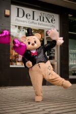 Dostawa w Poznaniu z Misiem-Panem DeLuksikiem!🐻 - obrazek 3