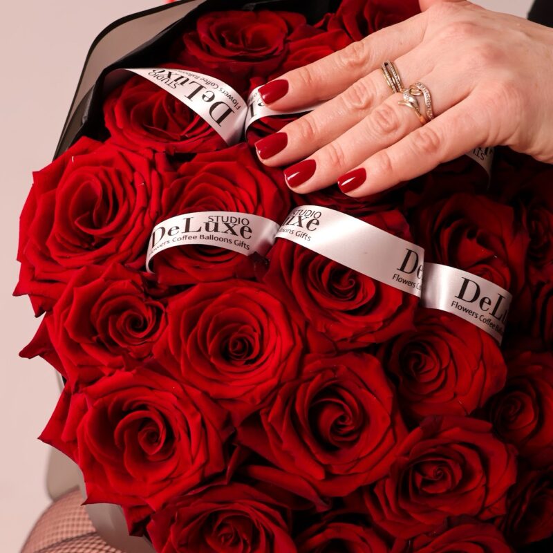 Bukiet czerwonych róż Explorer Poznań