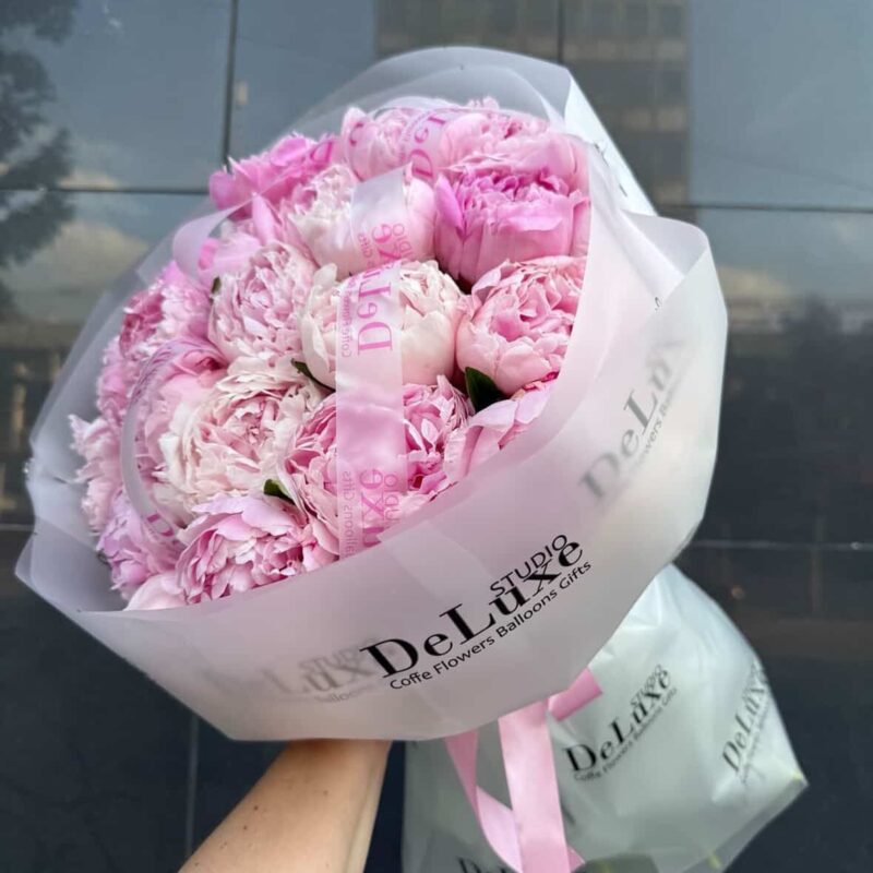Bukiet różowych piwonii Studio Deluxe