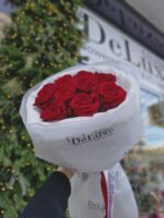 Bukiet czerwonych róż – klasyczny symbol miłości