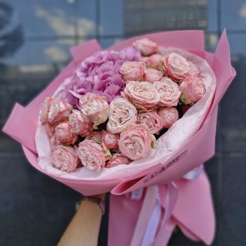 Bukiet z róży gałązkowej