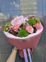 Bukiet z hortensji, goździków i jeżynami Studio Deluxe Poznań