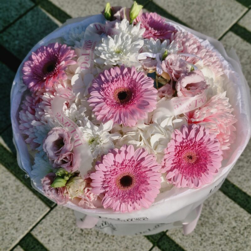 Bukiet z hortensji, gerber i eustom – elegancki bukiet kwiatów w pastelowych odcieniach