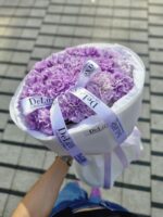 bukiet z goździków fioletowych Studio Deluxe Poznań