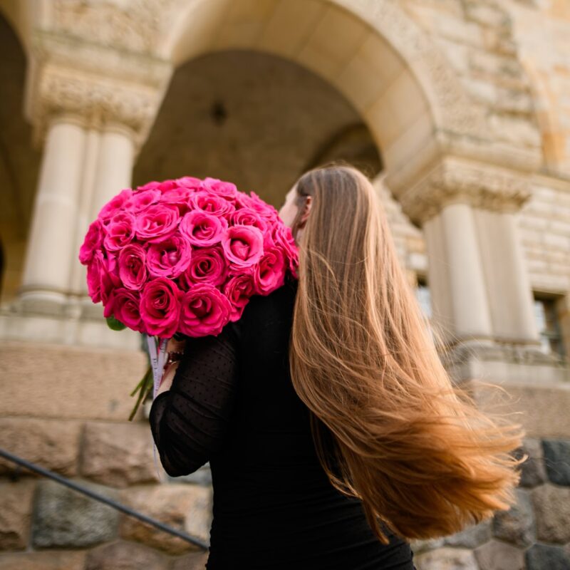 Bukiet róż Lola 25 szt – intensywny różowy bukiet od Studio Deluxe