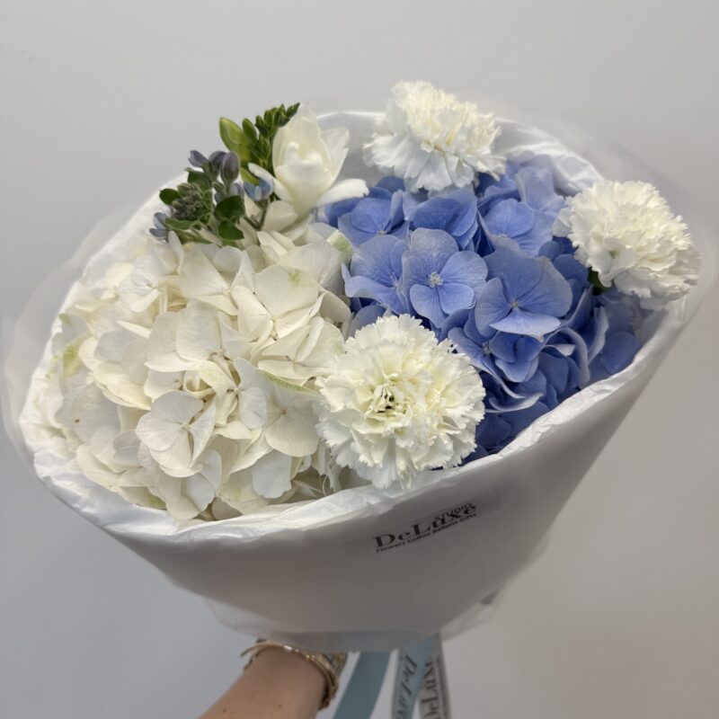 bukiet z hortensji i goździków Deluxe