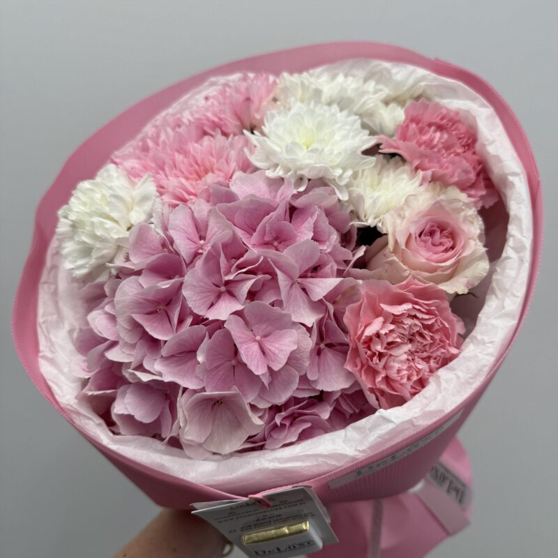 bukiet z goździków i hortensji Deluxe