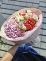 Bukiet z hortensji i piwoniowej róży