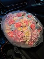 bukiet z hortensją i goździkami