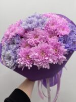 bukiet z różowych chryzantem Studio Deluxe Poznań