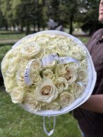 Bukiet białych róż Mondial 25 szt - obrazek 3