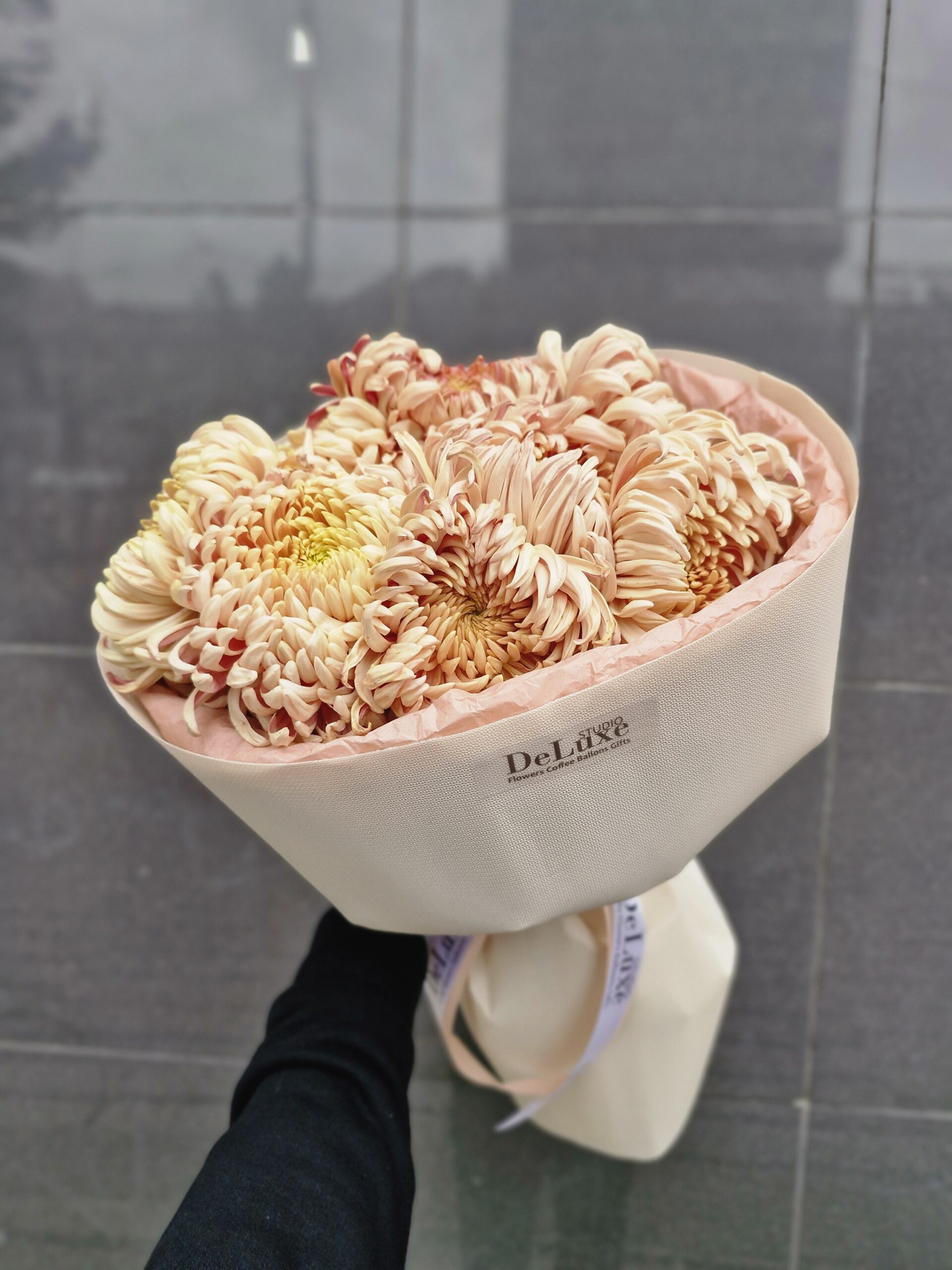 img_7532 bukiet chryzantem Vienna Studio Deluxe Poznań