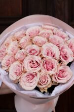 Bukiet z 25 róż Pink Mondial - obrazek 4