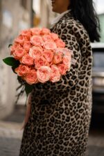 Bukiet herbacianych róż Kahala - obrazek 4