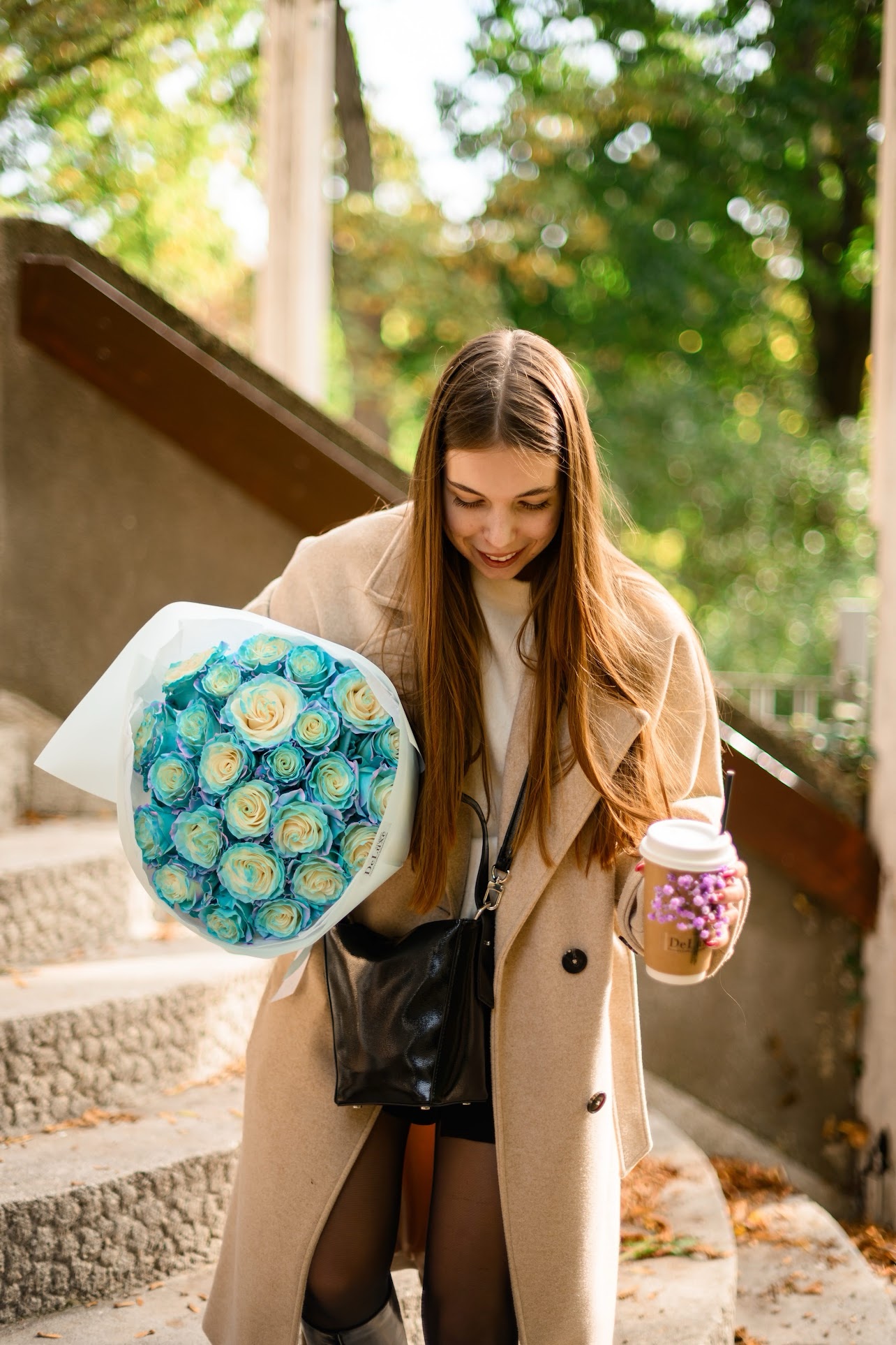 img_8222 bukiet niebieskich róż Studio Deluxe Poznań