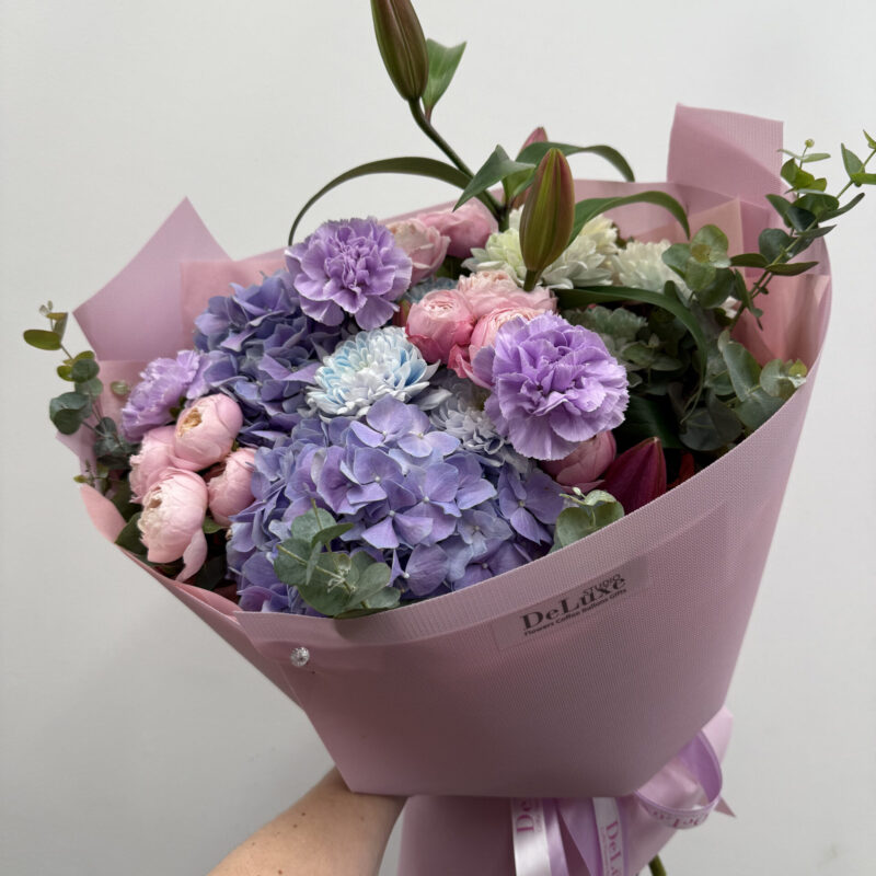 Bukiet z hortensją, piwonią i lilią w pastelowych odcieniach Studio Deluxe Poznań