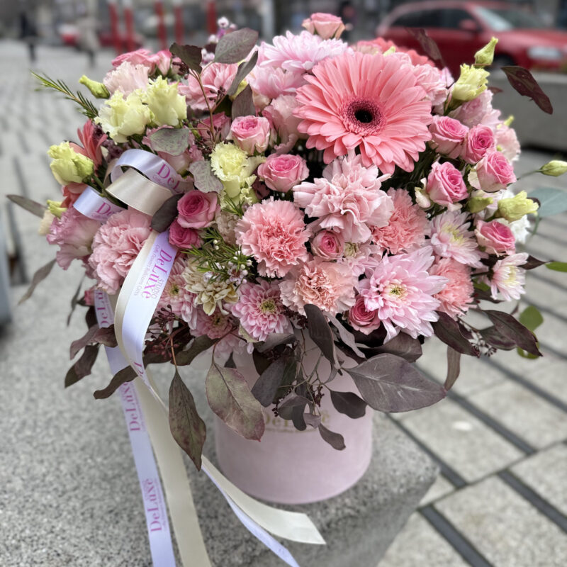 flowerbox z gerbera chryzantema róża Studio Deluxe Poznań