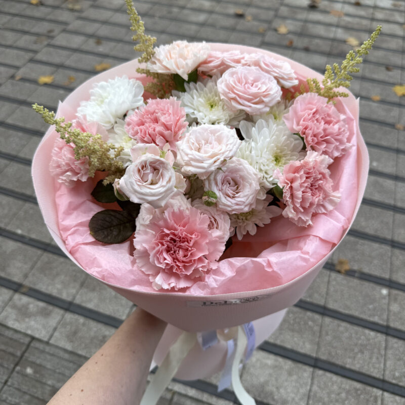 Pastelowy bukiet z goździków Studio Deluxe Poznań