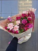 Bukiet z kalią, hortensją, goździkami i różami | Studio Deluxe