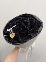 bukiet z czarnych róż 25 szt Studio Deluxe Poznań