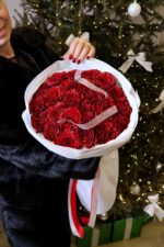 Bukiet czerwonych róż z brokatem – Studio Deluxe