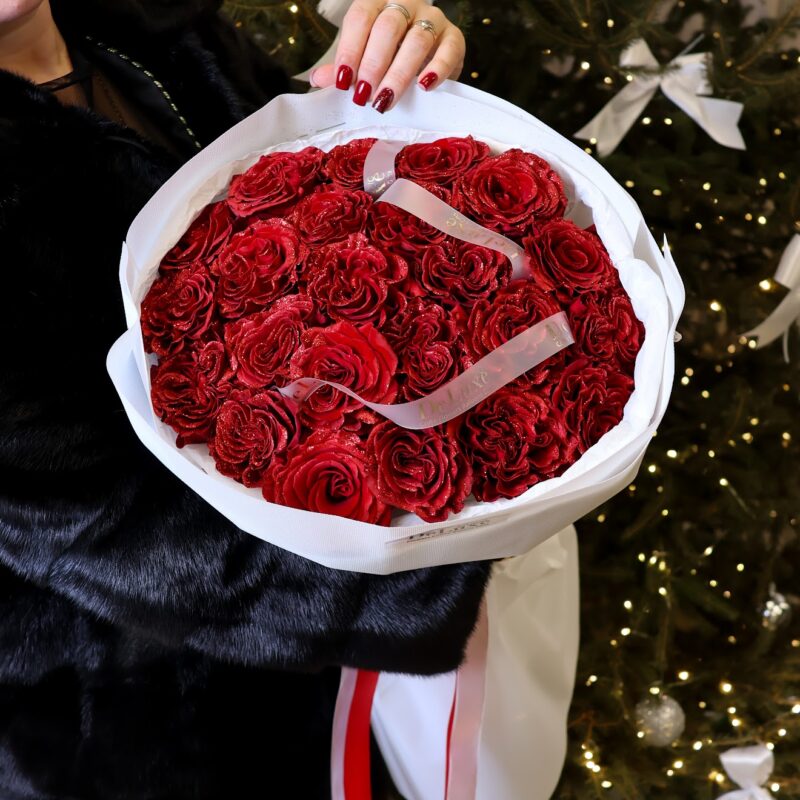 Bukiet czerwonych róż z brokatem – Studio Deluxe