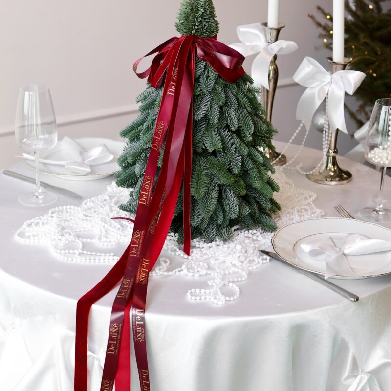 Choinka z żywego nobilisa z wstążką – Studio Deluxe