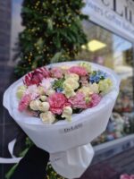 Bukiet z goździków, róż i hortensji Poznan