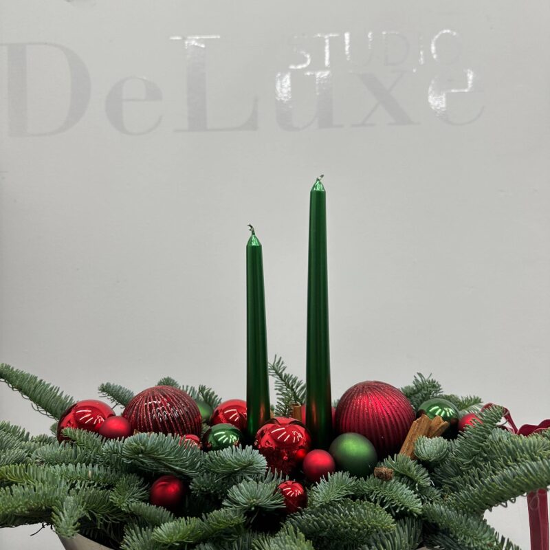 Stroik świąteczny ze świeżych gałązek choinkowych jodła nobilis Studio Deluxe