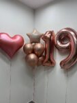 Zestaw balonów urodzinowych rose gold z sercem, gwiazdką i cyframi