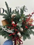 Stroik świąteczny ze świeżych gałązek choinkowych jodła nobilis Studio Deluxe