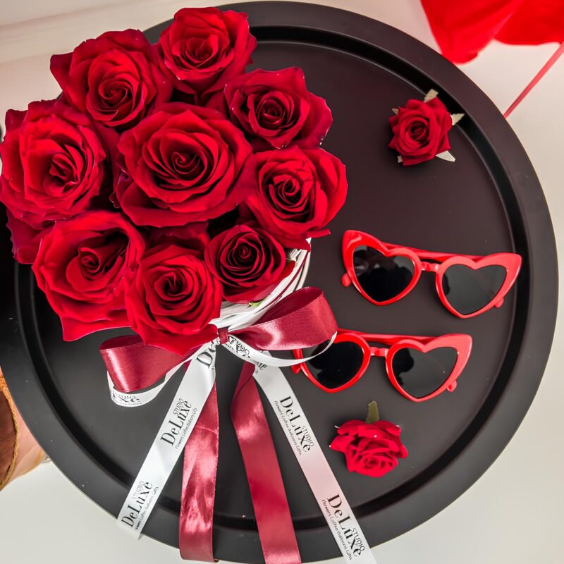 Flowerbox z czerwonymi różami Studio Deluxe