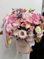 Flowerbox z różami, gerberami i eustomą Studio Deluxe