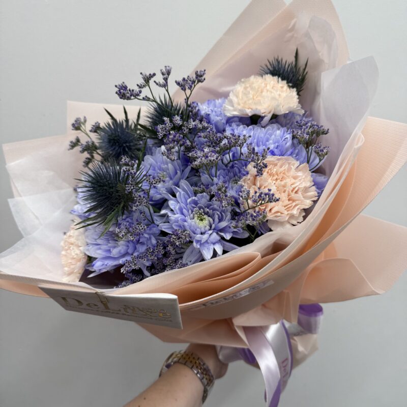 Bukiet z chryzantemami i goździkami | Studio Deluxe