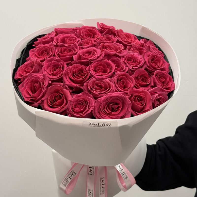 Bukiet z 35 czerwonych róż – Studio Deluxe