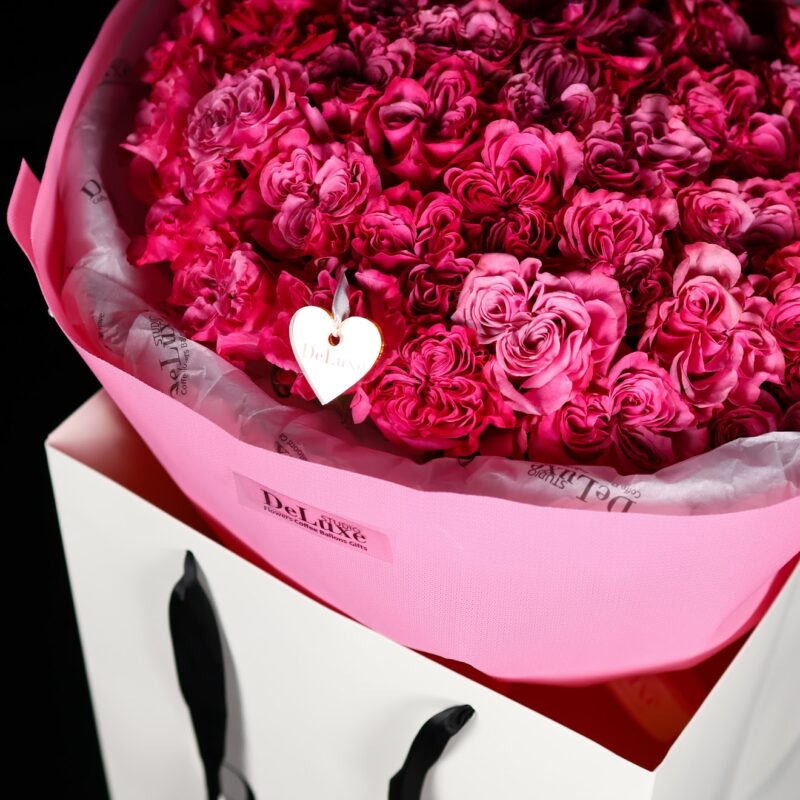 Bukiet z piwoniowej róży – luksusowa kompozycja | Poznań