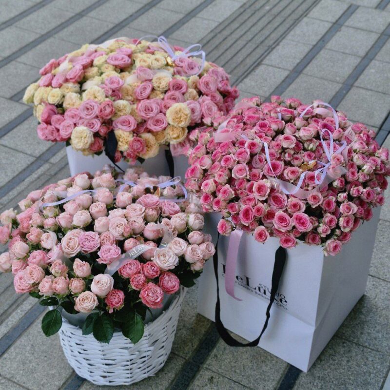 Róża gałązkowa 153 szt – duży bukiet | Studio Deluxe Poznań