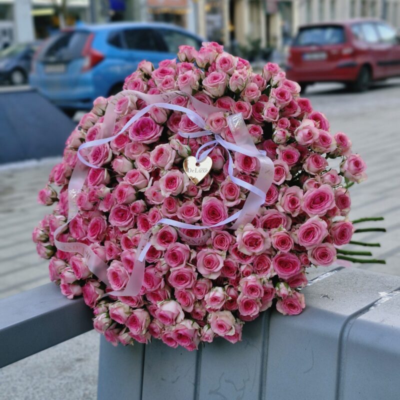 Róża gałązkowa 51 szt w zestawie z torebką transportową