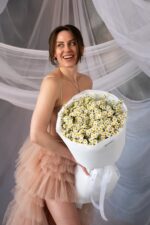 Bukiet rumianku z torebką transportową – Studio Deluxe Poznań