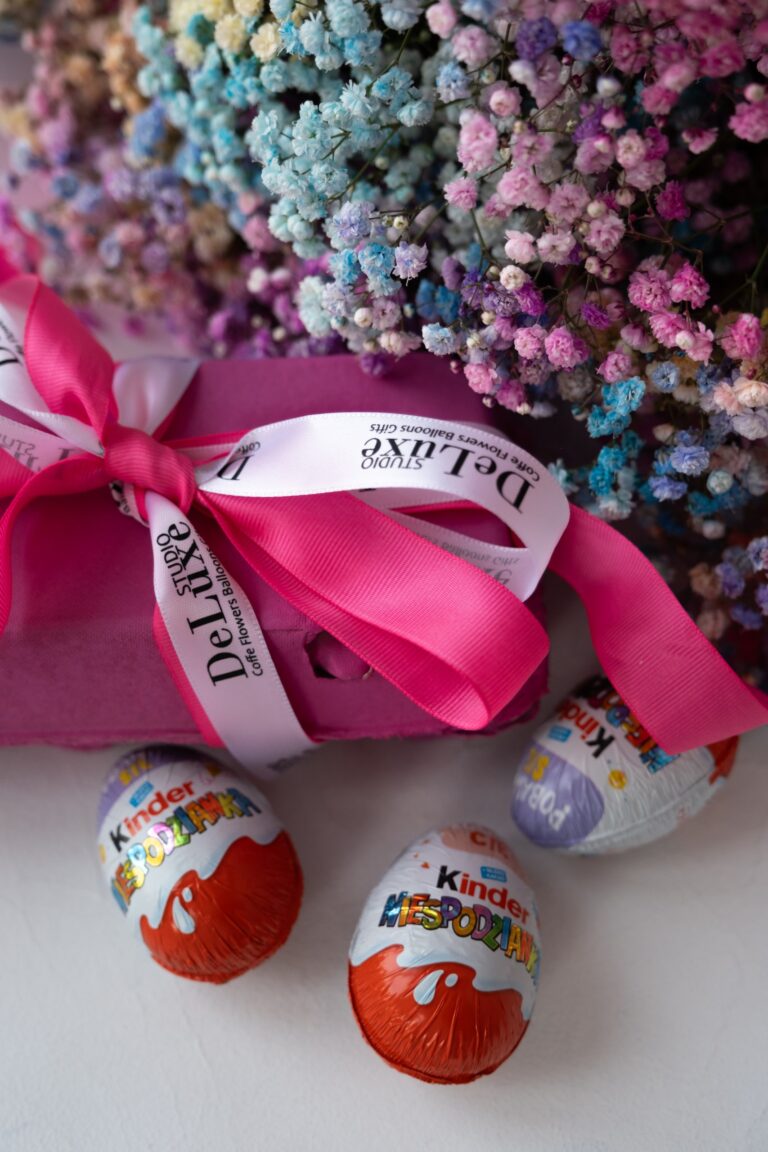 Kinder Niespodzianka zestaw 10 jajek – Studio Deluxe Poznań