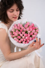 Różowe tulipany – bukiet Studio Deluxe Poznań