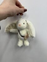 Brelok - zabawką w kształcie króliczka