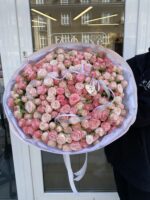 Bukiet z gałązkowej róży mix kolorów - obrazek 3