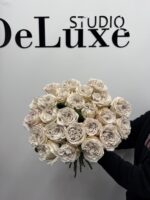 Róża piwoniowa Westminster Abbey - obrazek 3